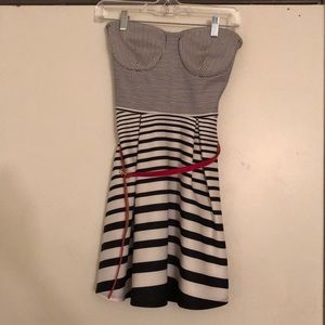 Black and white; strapless; horizontal striped